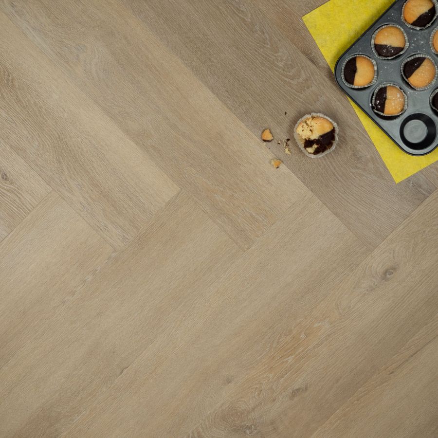 Douwes Dekker Klik PVC Ambitieus Brede Visgraat - Honing
