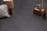 Floer Klik PVC Tegel - Betonlook Zwart