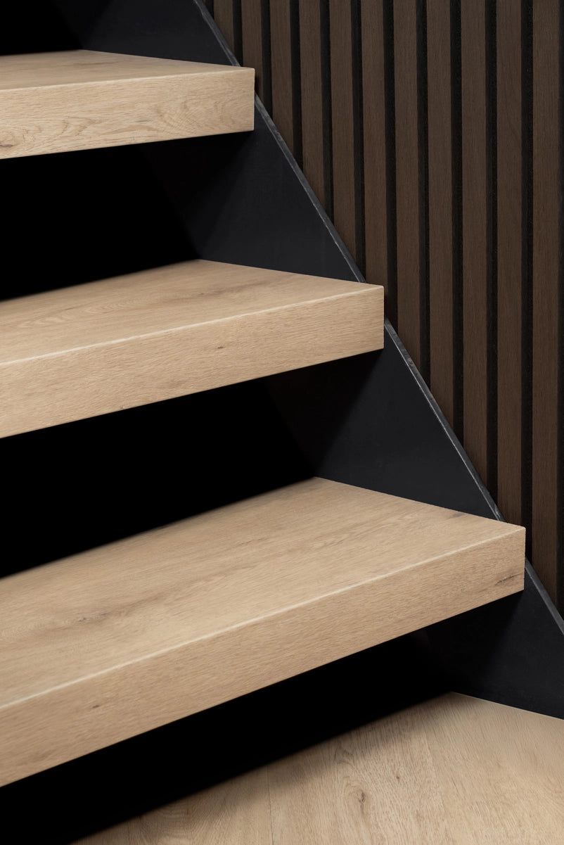 Floer Trap Overzettreden – Grijsbeige Eiken Ondertrede